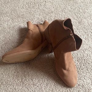 GB Gianni Bini ankle boot. Size 11M new no tags. Beautiful Suede Cognac color.